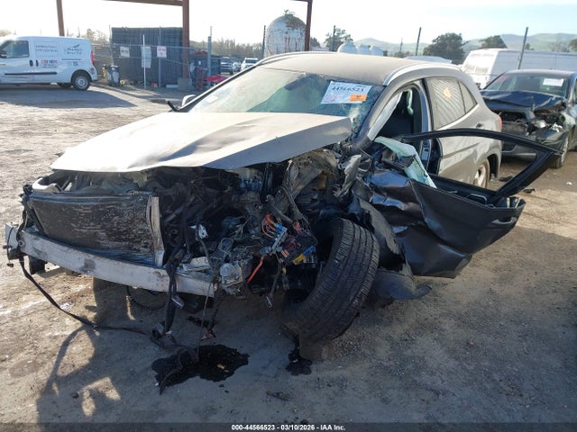 WDCTG4GB4KJ584305 Mercedes-Benz Gla 250 4matic