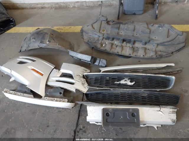 1ZVBP8AM5E5212954 Ford Mustang V6