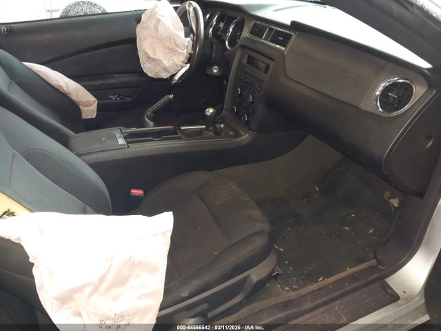 1ZVBP8AM5E5212954 Ford Mustang V6