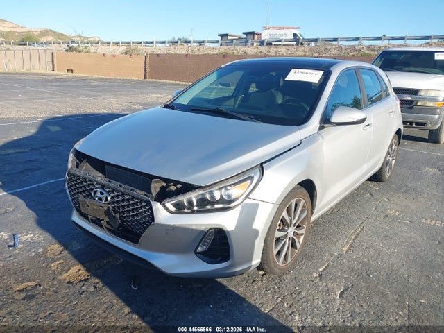 Hyundai ELANTRA GT 2018 KMHH35LE1JU040284 Image 2