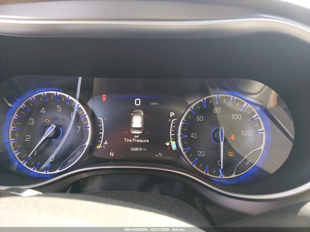 44566584 :رقم المزاد ، 2C4RC1GG1HR647600 vin ، 2017 Chrysler Pacifica Limited مزاد بيع