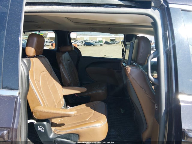 44566584 :رقم المزاد ، 2C4RC1GG1HR647600 vin ، 2017 Chrysler Pacifica Limited مزاد بيع