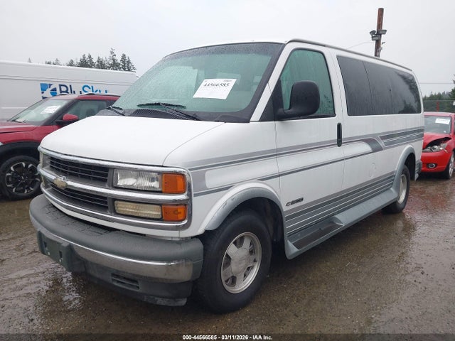 1999 CHEVROLET EXPRESS 1GCFG15R0X1082948 Photo 1
