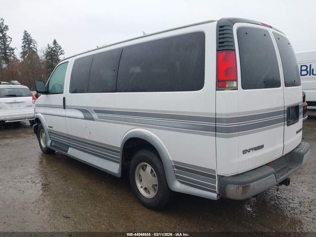 1999 CHEVROLET EXPRESS 1GCFG15R0X1082948 Photo 2