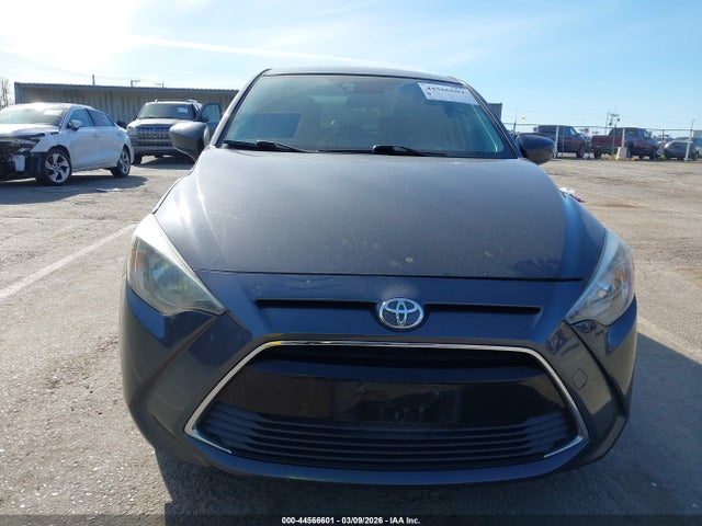 3MYDLBYV1JY320005 Toyota YARIS IA