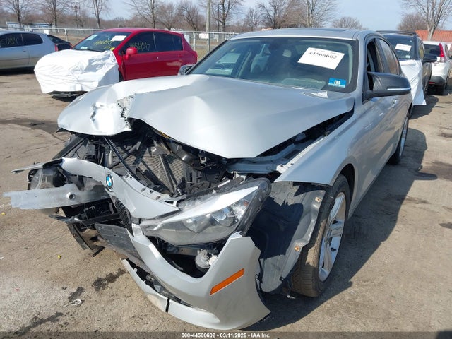 44566602 :رقم المزاد ، WBA3C3C56EF986908 vin ، 2014 Bmw 320i Xdrive مزاد بيع