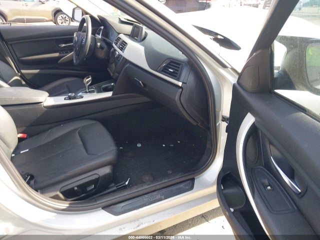 44566602 :رقم المزاد ، WBA3C3C56EF986908 vin ، 2014 Bmw 320i Xdrive مزاد بيع
