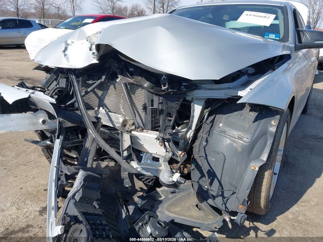 44566602 :رقم المزاد ، WBA3C3C56EF986908 vin ، 2014 Bmw 320i Xdrive مزاد بيع