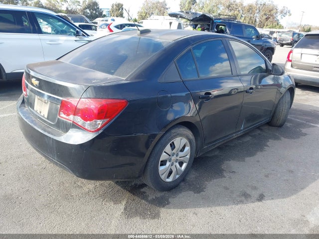 1G1PA5SG3F7140989 Chevrolet Cruze Ls Auto