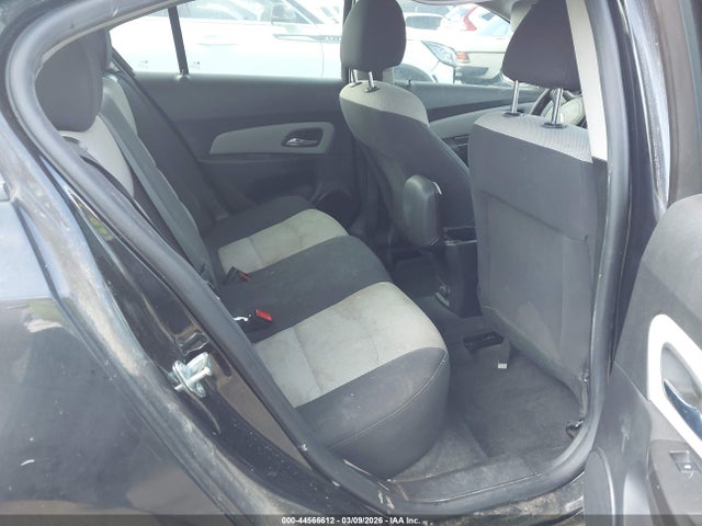 1G1PA5SG3F7140989 Chevrolet Cruze Ls Auto