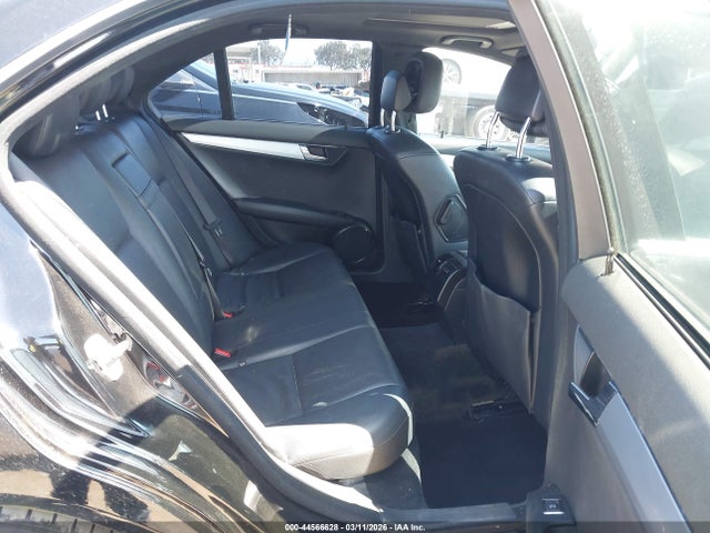 44566628 :رقم المزاد ، WDDGF5EB2AF441315 vin ، 2010 Mercedes-benz C 300 Sport مزاد بيع
