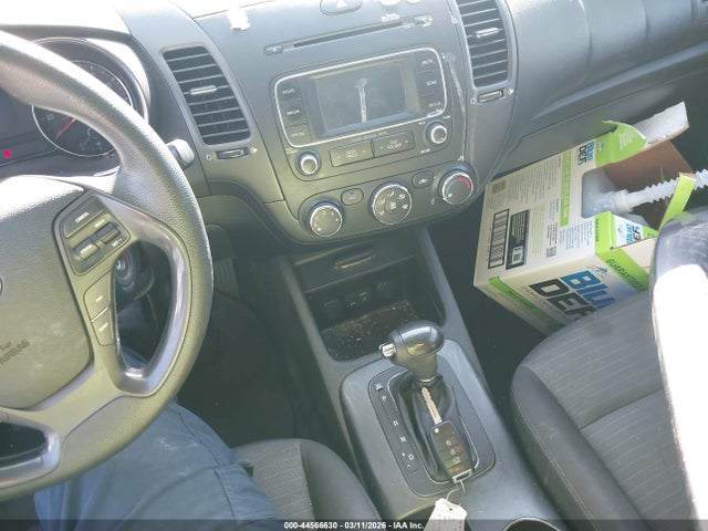 KNAFX4A66G5549115 KIA FORTE LX
