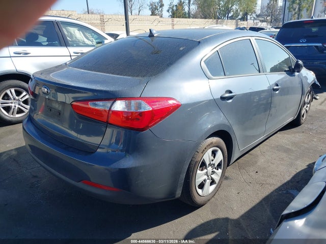 KNAFX4A66G5549115 KIA FORTE LX