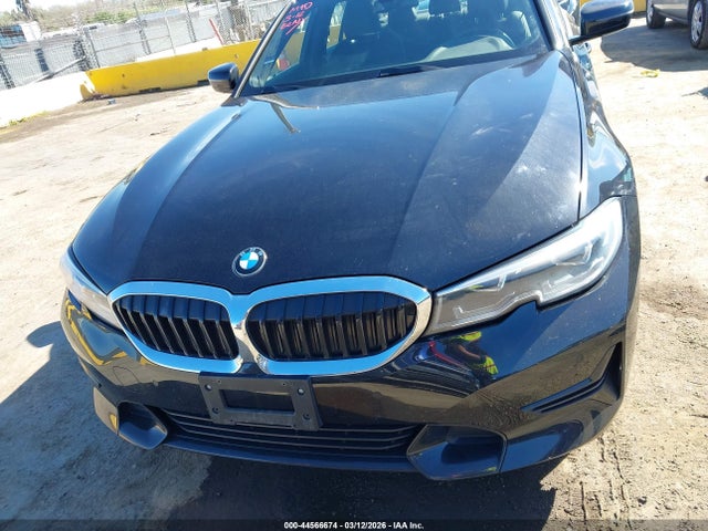 3MW5R1J00M8C06136 BMW 330I