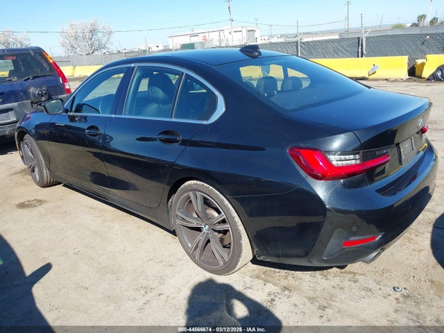 3MW5R1J00M8C06136 BMW 330I