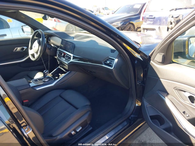 3MW5R1J00M8C06136 BMW 330I