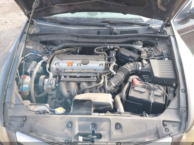 44566711 :رقم المزاد ، 1HGCP2F82BA105932 vin ، 2011 Honda Accord 2.4 Ex-l مزاد بيع