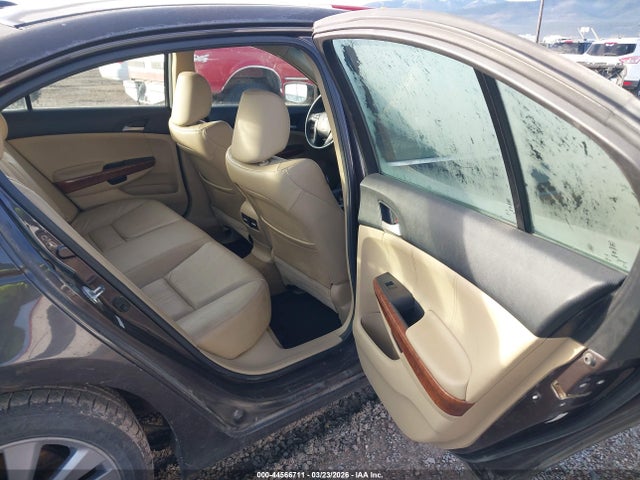44566711 :رقم المزاد ، 1HGCP2F82BA105932 vin ، 2011 Honda Accord 2.4 Ex-l مزاد بيع