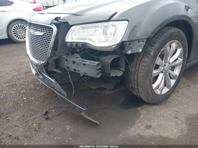 2018 CHRYSLER 300 2C3CCAKG8JH296651 Photo 5