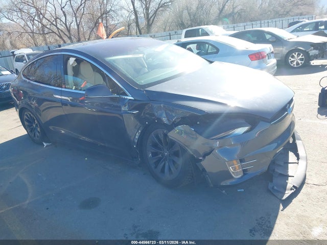 2018 TESLA MODEL X 5YJXCAE2XJF118193