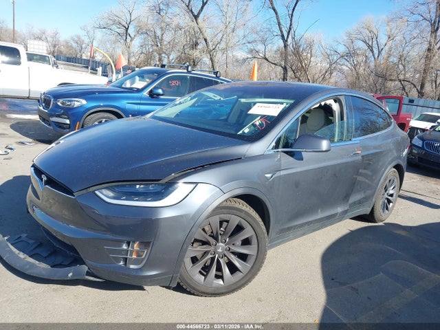 2018 TESLA MODEL X 5YJXCAE2XJF118193 Photo 1