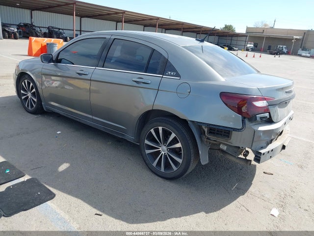 Продажа на аукционе авто 2012 Chrysler 200 S, vin: 1C3CCBHG3CN150357, номер лота: 44566737