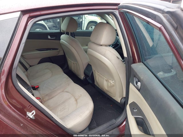 5XXGT4L36JG266352 KIA Optima Lx