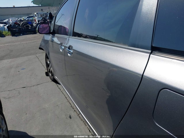 Toyota Sienna Se 8 Passenger 2017 5TDXZ3DC7HS856978 Image 14