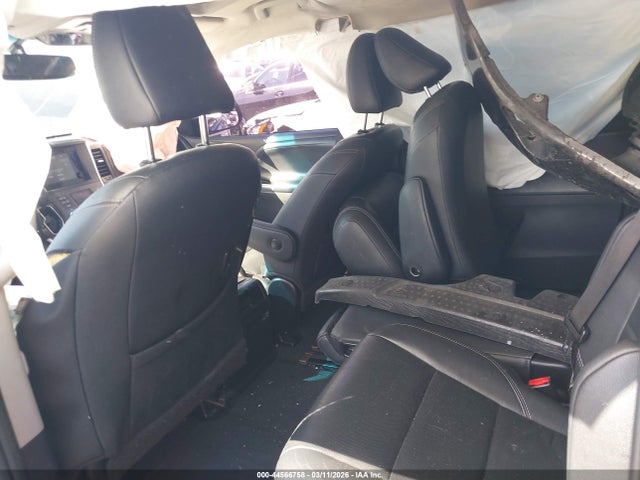 Toyota Sienna Se 8 Passenger 2017 5TDXZ3DC7HS856978 Image 8