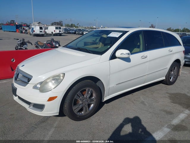 Продаж на аукціоні авто 2006 Mercedes-benz R 500 4matic, vin: 4JGCB75E06A015911, номер лоту: 44566821