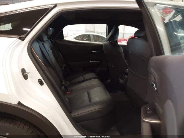 Toyota Crown Limited 2023 JTDAAAAFXP3000347 Image 8