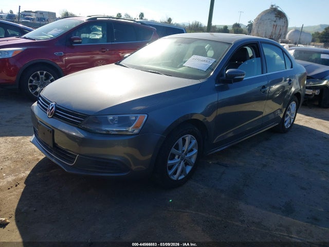 3VWD17AJ7EM434335 Volkswagen Jetta 1.8t Se