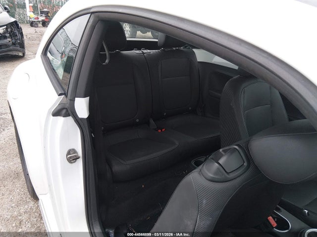 Продаж на аукціоні авто 2015 Volkswagen Beetle 1.8t, vin: 3VWJ17AT2FM603473, номер лоту: 44566899