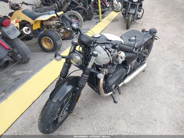 SMTD53HL8STCC1169 Triumph Motorcycle Bonneville Bobber