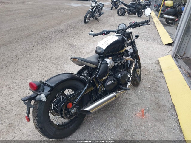 SMTD53HL8STCC1169 Triumph Motorcycle Bonneville Bobber