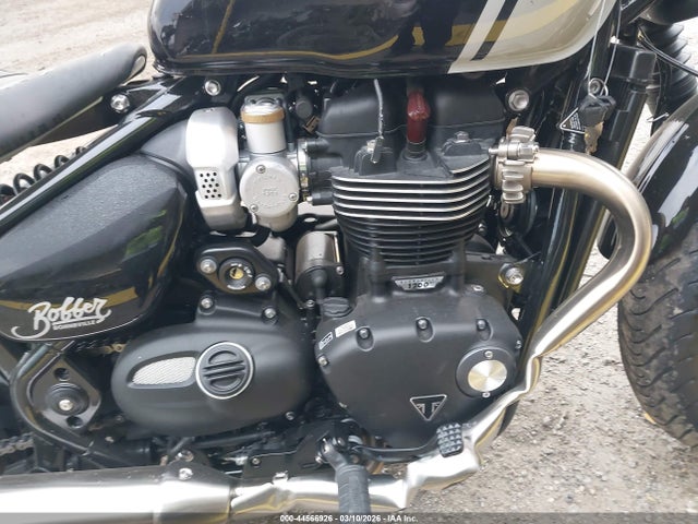 SMTD53HL8STCC1169 Triumph Motorcycle Bonneville Bobber