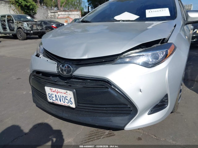 Toyota COROLLA LE 2018 5YFBURHE0JP791462 Image 12