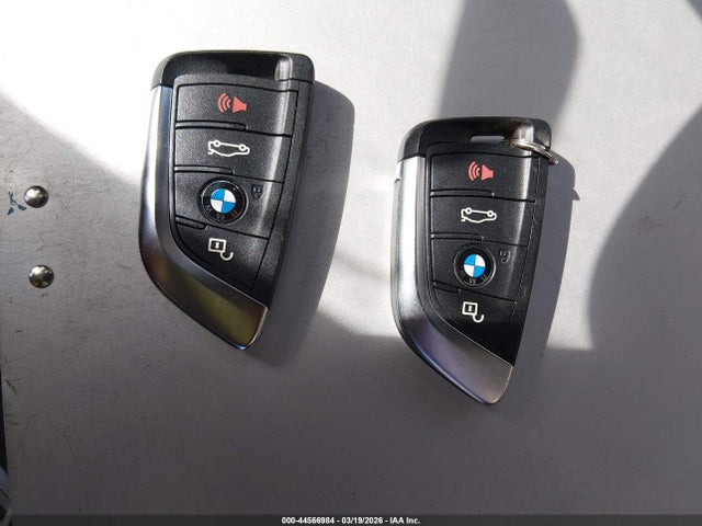 2019 BMW X1 WBXHU7C56K5L11223 Photo 10