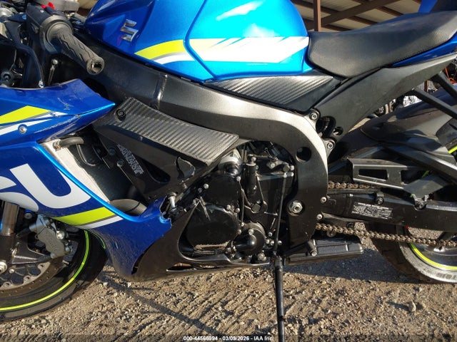 Suzuki GSX-R600 2018 JS1GN7FA8J2101179 Image 9