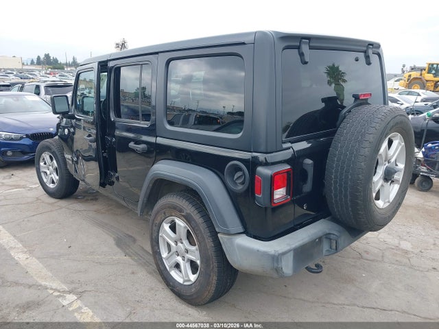 2019 JEEP WRANGLER UNLIMITED 1C4HJXDNXKW622524 Photo 2