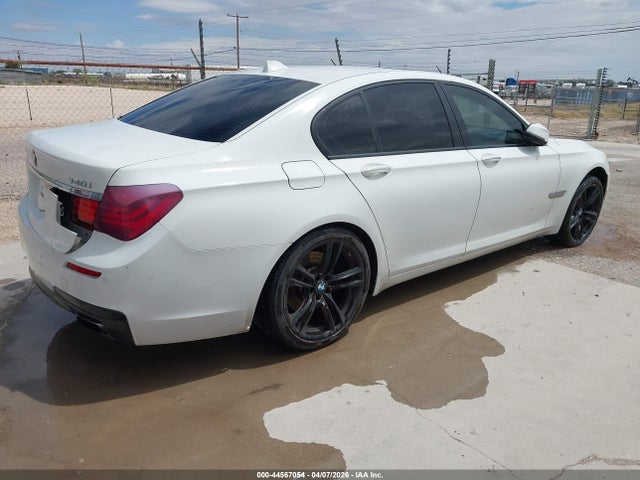 2013 BMW 740I WBAYA6C59DC995311 Photo 3