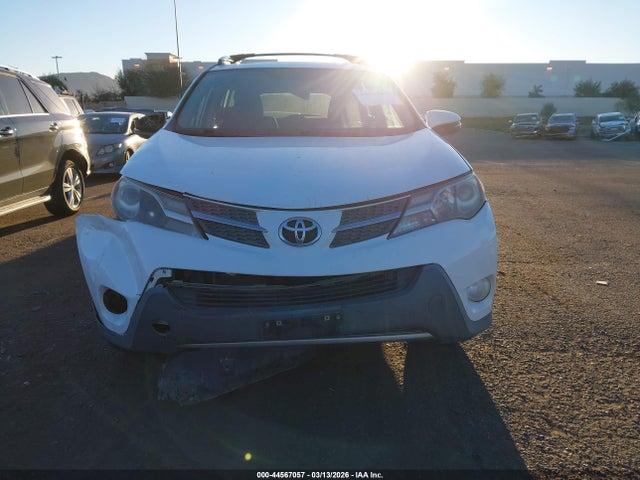 2T3WFREV2FW172228 Toyota Rav4 Xle