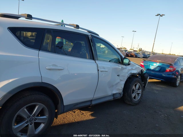 2T3WFREV2FW172228 Toyota Rav4 Xle