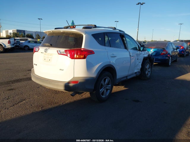 2T3WFREV2FW172228 Toyota Rav4 Xle