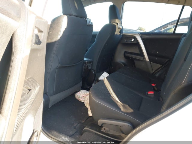 2T3WFREV2FW172228 Toyota Rav4 Xle