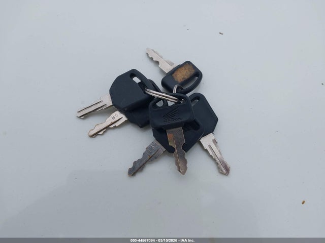 2005 HONDA VT750 JH2RC50345M104326 Photo 10