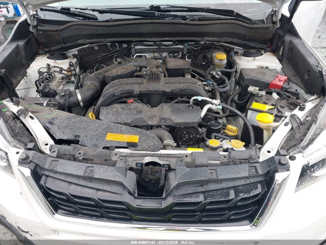 Subaru Forester 2.5i Touring 2018 JF2SJAWC5JH613121 Image 10