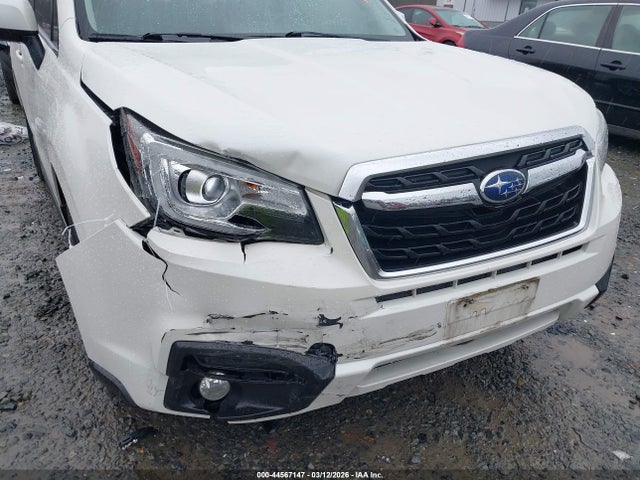 Subaru Forester 2.5i Touring 2018 JF2SJAWC5JH613121 Image 6