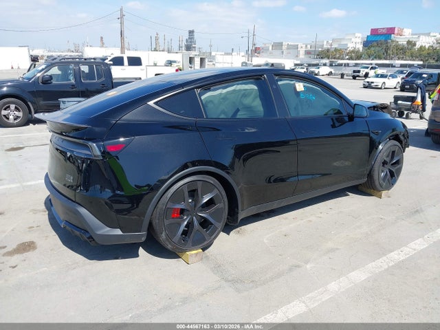 44567163 :رقم المزاد ، 7SAYGDET5TA634306 vin ، 2026 Tesla Model Y Performance All-wheel Drive مزاد بيع