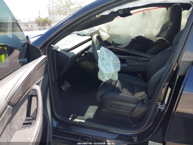 44567163 :رقم المزاد ، 7SAYGDET5TA634306 vin ، 2026 Tesla Model Y Performance All-wheel Drive مزاد بيع